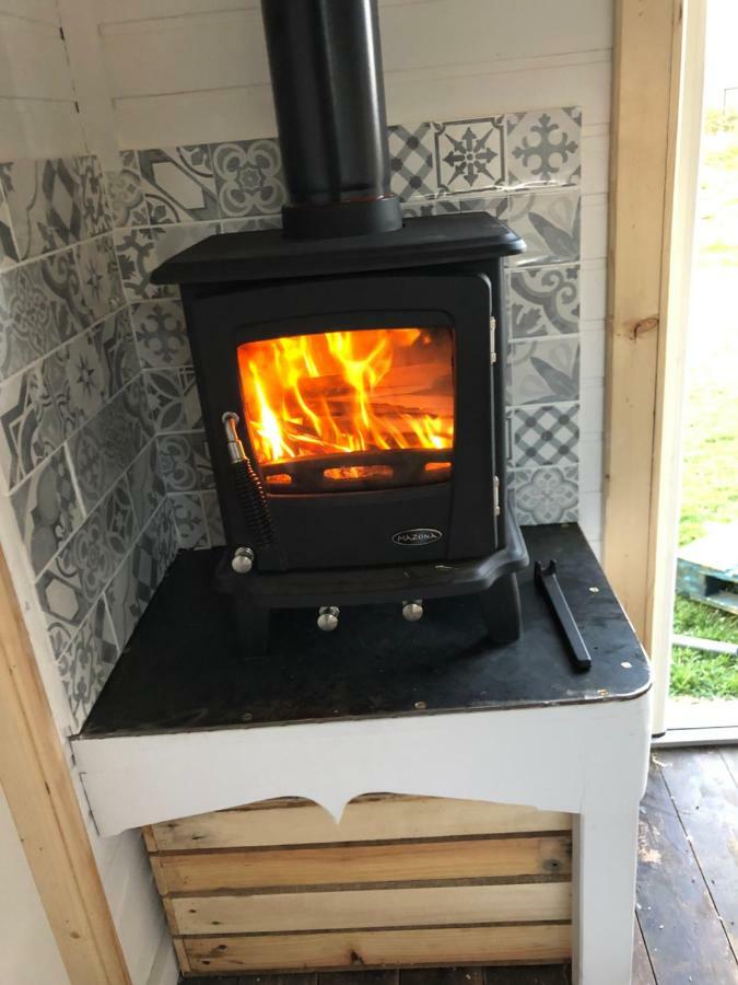 Clydesdale Shepherds Hut Belfast Exterior foto